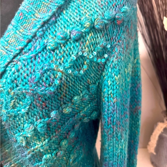 DKNY Jeans sweater in a size large, decorative sequence and a decorative button - Picture 3 of 10